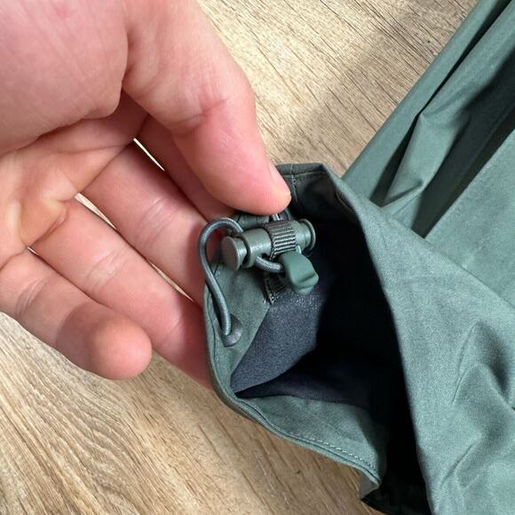 Lululemon Men’s Waterproof Full-Zip Rain Jacket Green XL - Picture 8 of 14